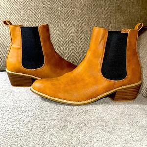 ROOLEE Women Tan Ankle Booties/Chelsea Boots Shoes Size 7.5